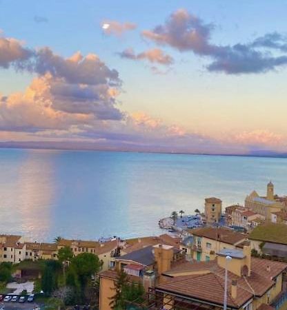 דירות פורטו סנטו סטפנו Bilocale Vista Mare Con Posto Auto מראה חיצוני תמונה
